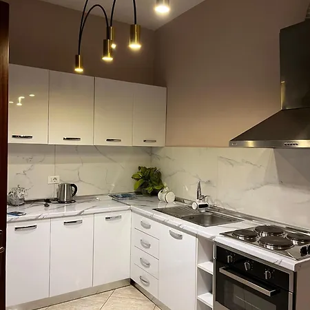 Xplore Xpress • One Bedroom Center شقة تيرانا